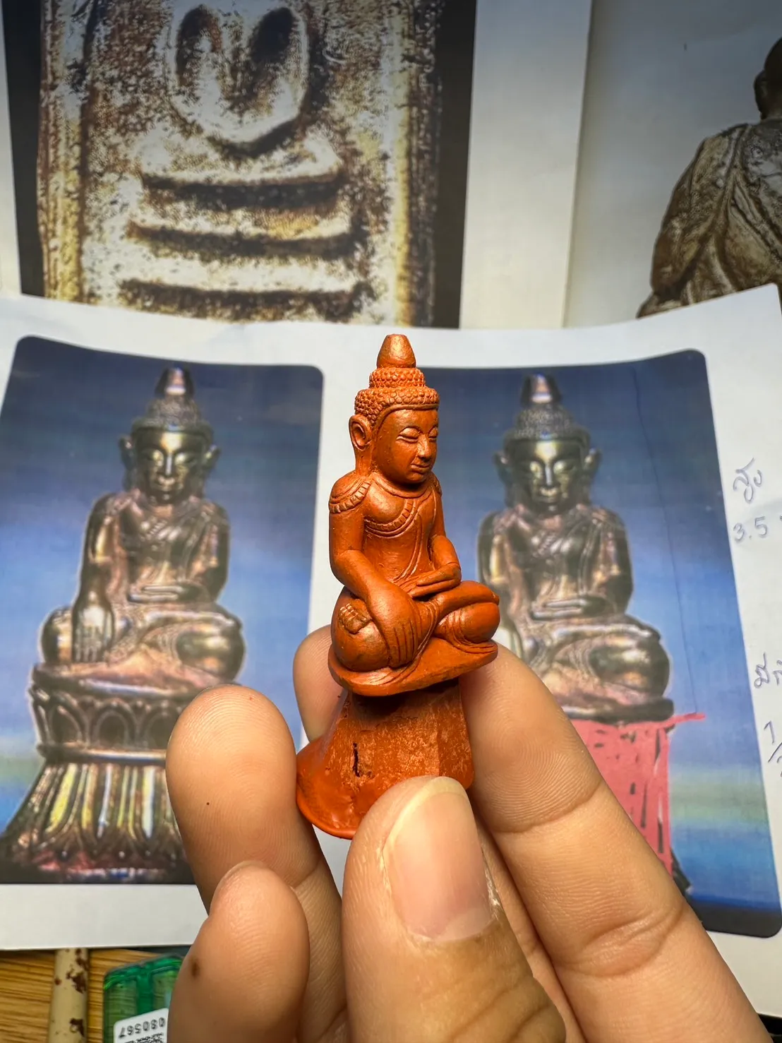 ปั้นขี้ผึ้งพระเล็กห้อยคอ #02